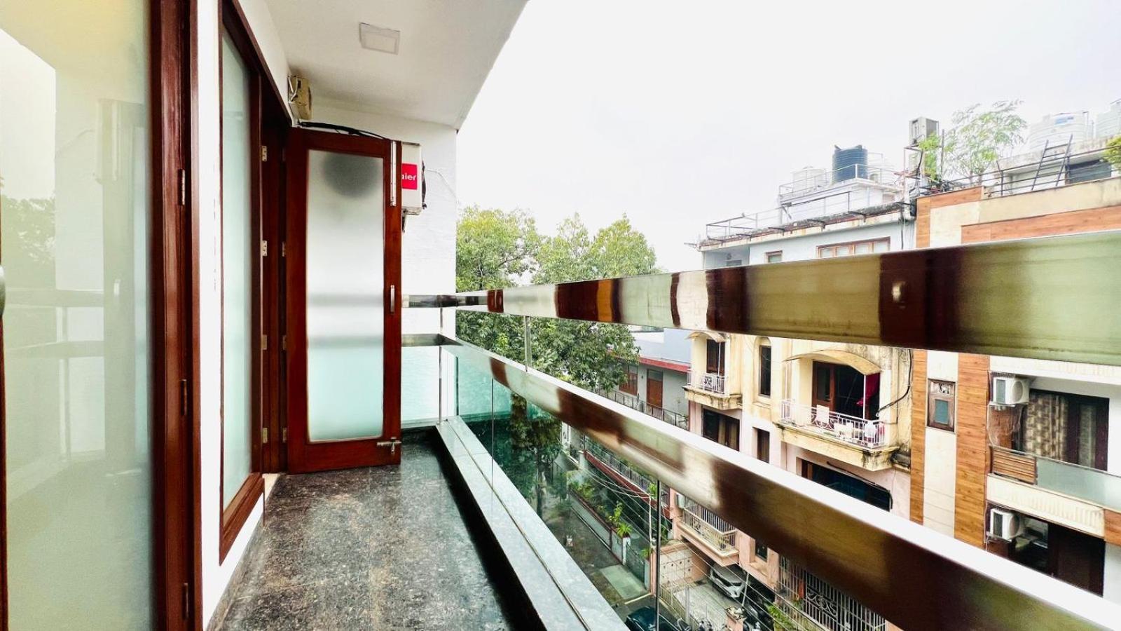 Olive Service - Green Park Apartment *